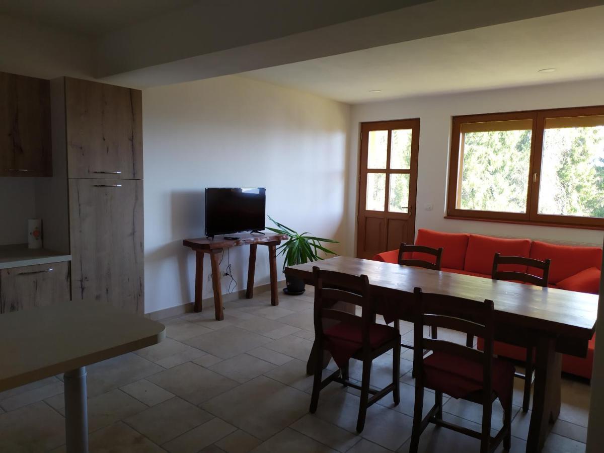 Hotel Al Tajol à Lamon Extérieur photo